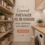 Aménagement d'une buanderie pratique avec rangements et éclairage doux.