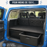 Rangement astucieux pour l'arrière d'une voiture, optimisant l'espace.