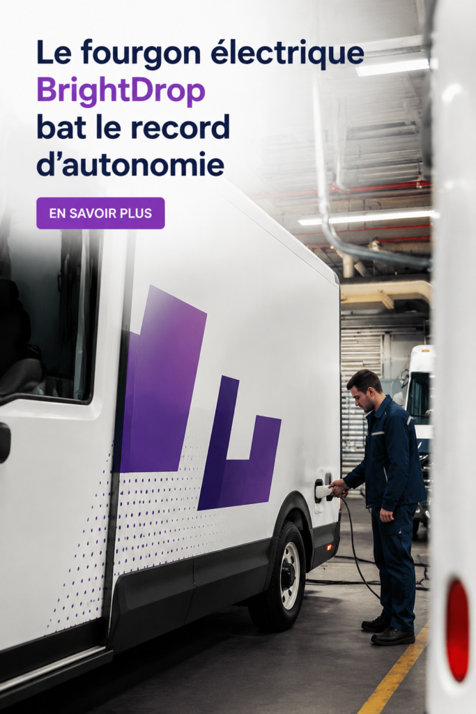 Le camion électrique BrightDrop sur une route, mettant en valeur son design moderne et écologique.