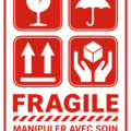Étiquette 'Fragile' à imprimer avec un design minimaliste et clair