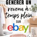 Femme examinant des articles à vendre sur eBay, avec des fournitures de vente autour d'elle.